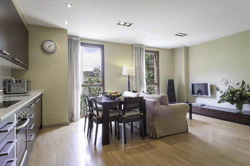 Short Stay Group Camp Nou Serviced Apartments Barcelona Exterior foto