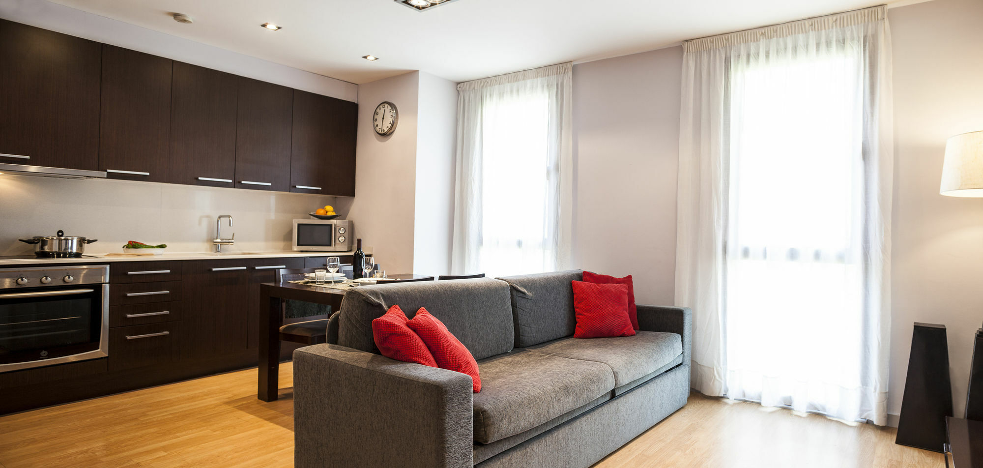 Short Stay Group Camp Nou Serviced Apartments Barcelona Exterior foto